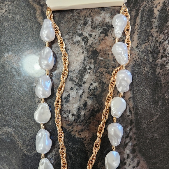 a new day Gold and Cream Necklace - Picture 2 of 3